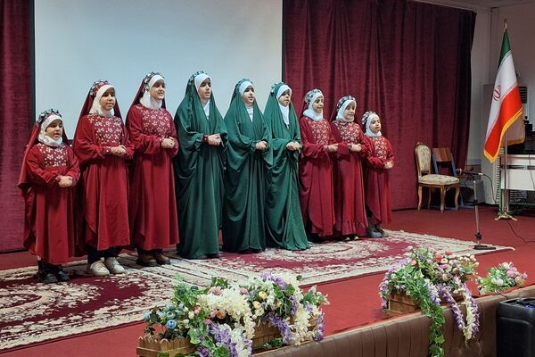 جشنواره دانش‌آموزی سرود در هنرستان سعادت پردیس 