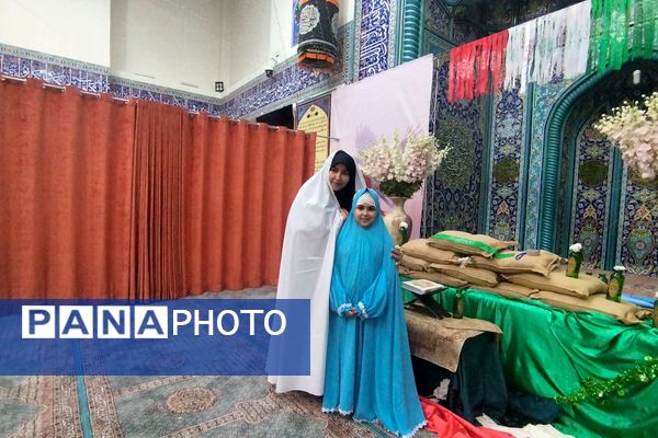 آیین جشن تکلیف دانش‌آموزان دختر شهرستان پردیس در فضایی معنوی و باشکوه