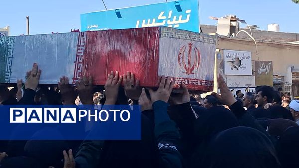 تشییع باشکوه شهید گمنام با بدرقه پرشور دانش‌آموزان