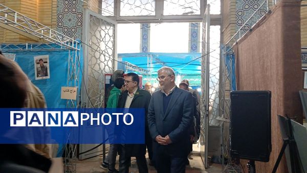 چهارمین روز از برگزاری نمایشگاه قرآن در مصلی کرج 