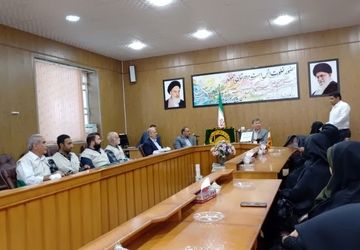 آغاز دهه کرامت با قدردانی از خادمیاران رضوی فرهنگی در زرقان 