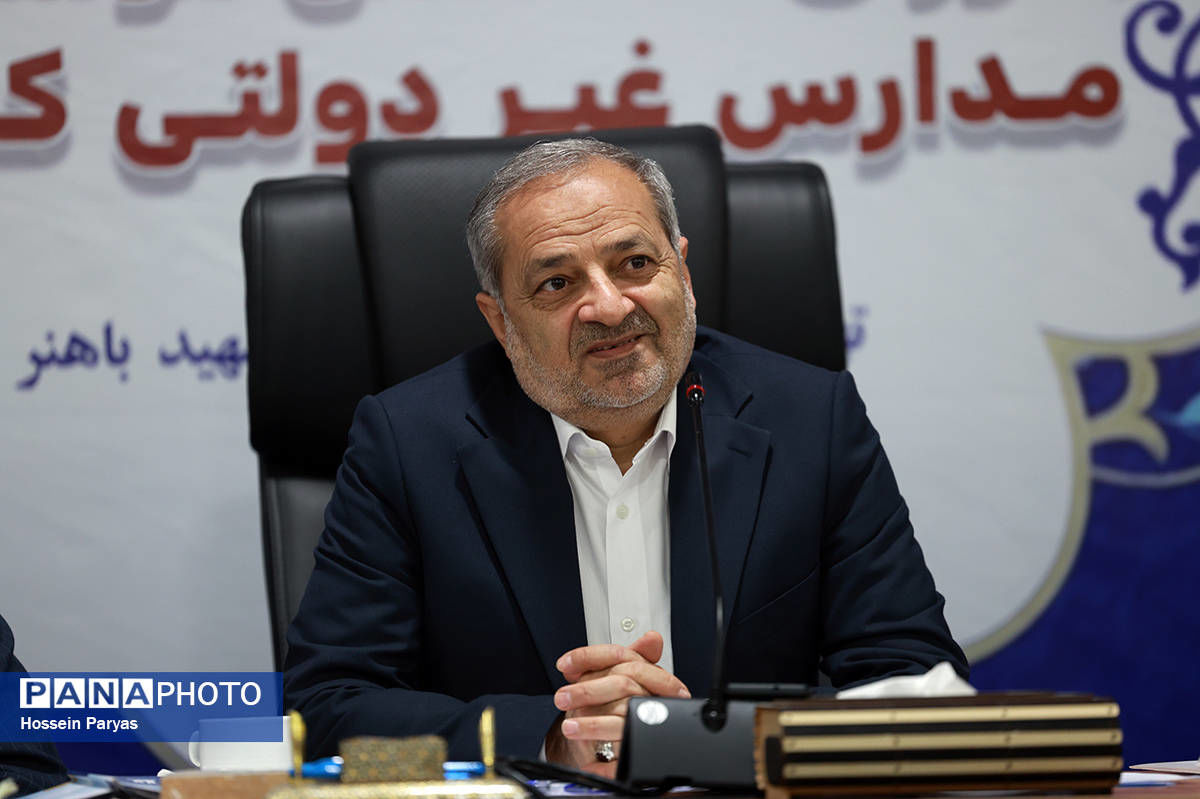 تعلیم و تربیت محور اصلی توسعه کشور است