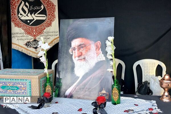 قاب های دانش آموزی ماندگار از فراق رهبر شهید