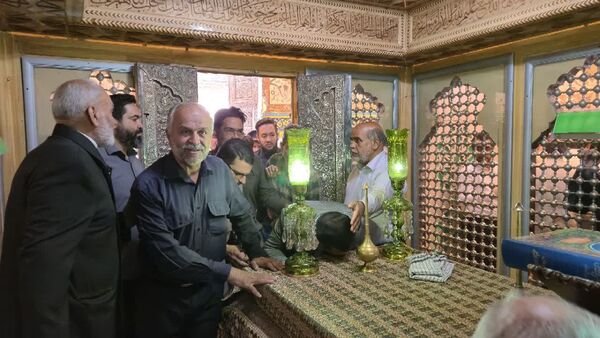 مراسم غبارروبی ضریح مطهر حضرت سلطانعلی(ع) همزمان با میلاد پیامبر(ص) و امام صادق(ع) در مشهد اردهال