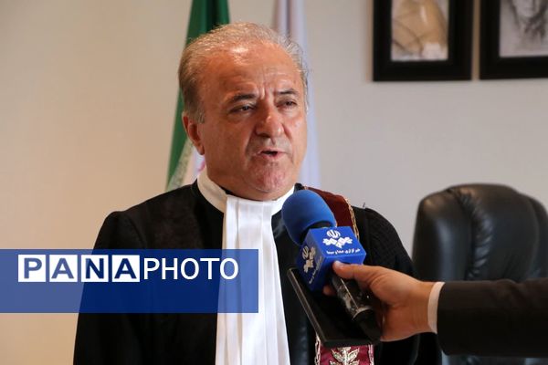 نشست خبری هیأت مدیره کانون وکلای دادگستری فارس و کهگیلویه بویر احمد با اصحاب رسانه