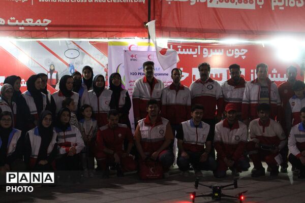 آموزش امداد و نجات در قلب همدان؛ میدان امام میزبان فعالیت‌های جمعیت هلال‌احمر شد