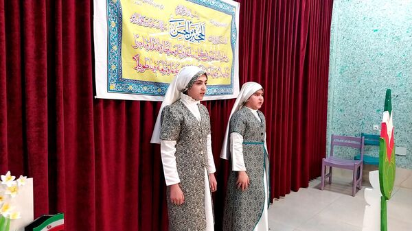 کانون پر از نور، لبخند و شادی در لاران