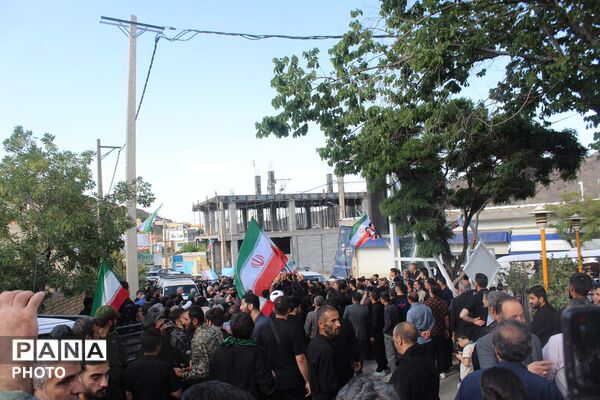 خاکسپاری دو شهید جنگ سوم در گلزار شهدای روستای فردو