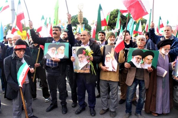 راهپیمایی 22 بهمن دشمنان را مایوس کرد
