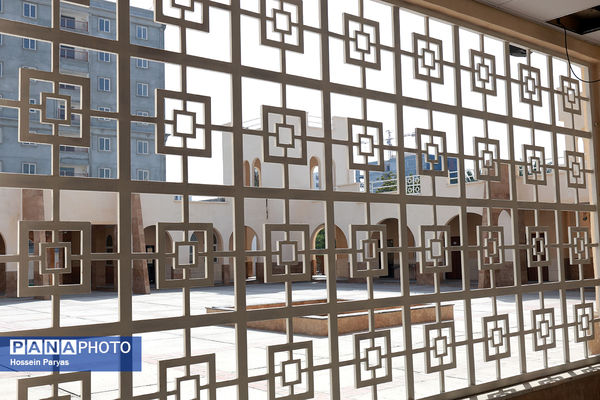 دبیرستان انرژی اتمی(مدرسه مهر عظام) – بندرعباس