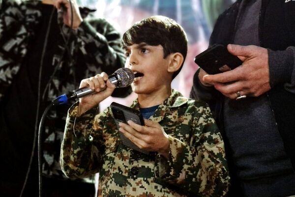 بهار وفاداری به وطن در گلوگاه