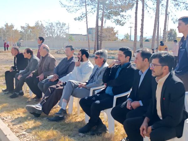 مسابقات فینال لیگ فوتبال درون مدرسه ای دبیرستان میثاق 