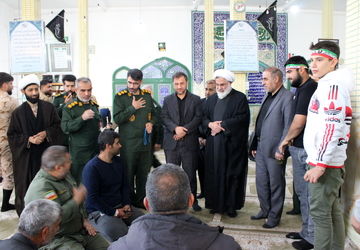 برپایی حلقه‌های صالحین نوجوانان بسیجی در مسجد جامع شهر جعفریه قم