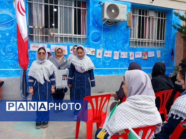 حضور نیروهای انتظامی در دبیرستان نجم قائمشهر