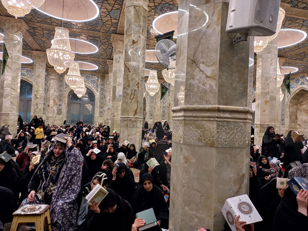 مراسم احیا شب بیست و یکم ماه رمضان در مسجد اعظم قم