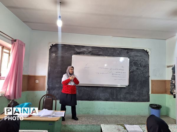 آموزش‌های امدادی طرح دادرس در مدارس شهریار