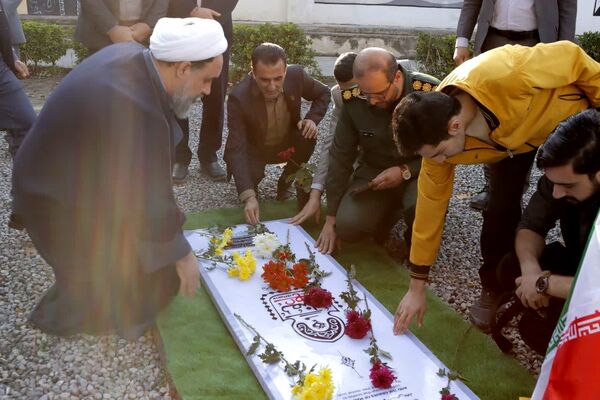 مراسم غبارروبی و عطرافشانی گلزار شهید گمنام دانشگاه فرهنگیان