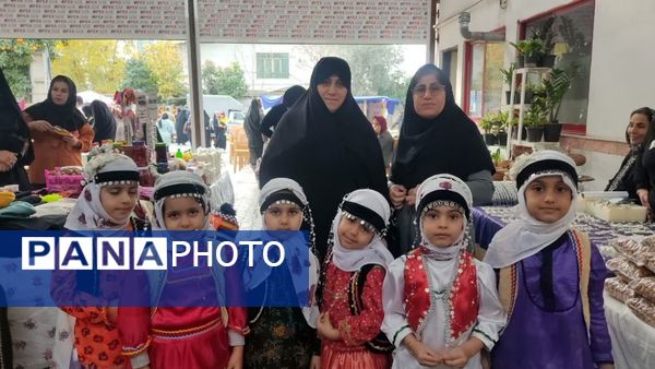 نمایشگاه صنایع دستی و مشاغل خانگی در میاندورود 