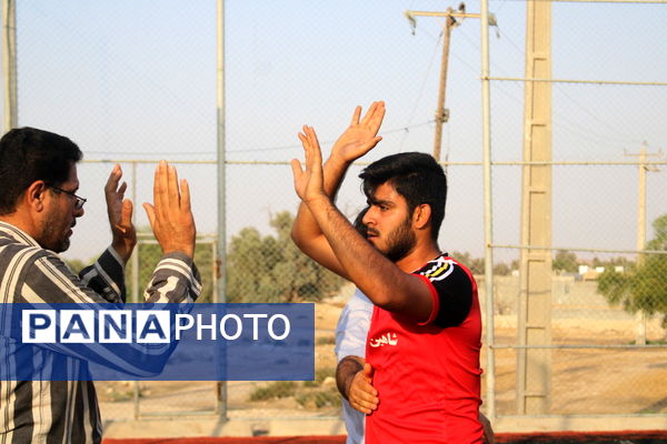 تیم چاهکوتاه قهرمان مسابقات روستایی مینی فوتبال جام پرچم شهرستان بوشهر 