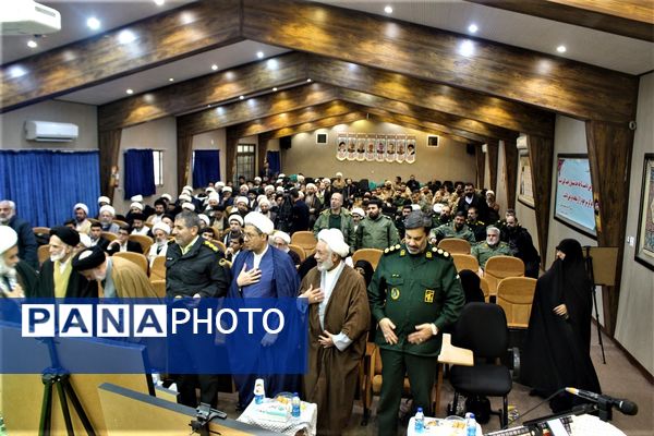 تجلیل از خادمان و فرهنگ‌یاران نماز در قم