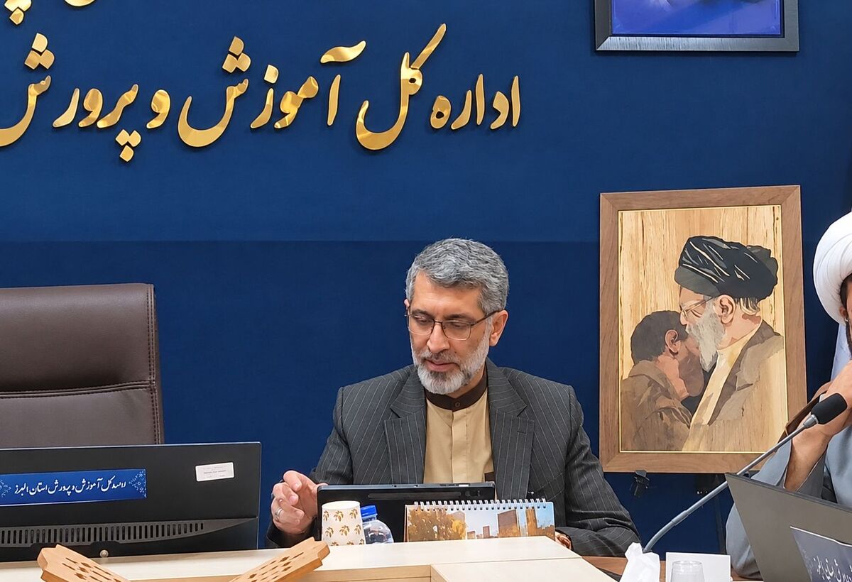  مدرسه محل ساختن انسان و آینده کشور است