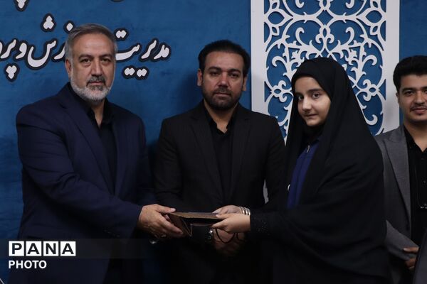 نشست هم‌اندیشی خبرنگاران پانا بهارستان؛ تجلیل از برترین‌ها و استقبال از اعضای جدید