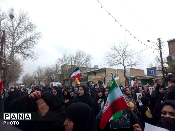 حضور پرشور مردم و نوجوانان خزل در راهپیمایی روز قدس به عشق رهبری و آرمان فلسطین