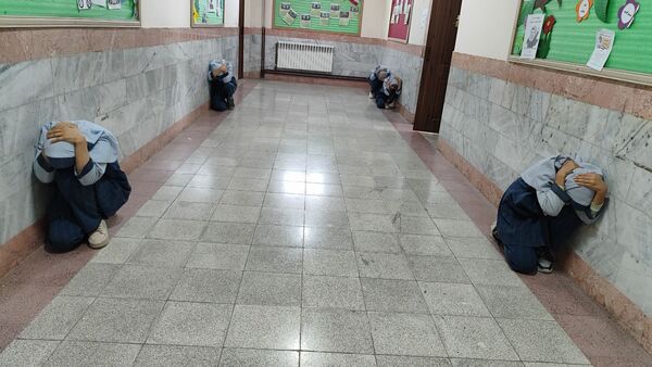 بیست و هفتمین مانور زلزله سراسری در مدرسه شاهد خیر سجادی 