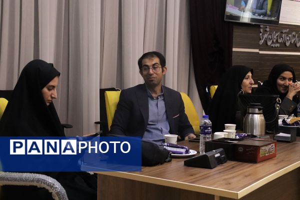 اختتامیه سیزدهمین جشنواره تجارب برتر تربیتی و یازدهمین جشنواره الگوهای تدریس برتر درس تفکر و سبک زندگی آذربایجان شرقی