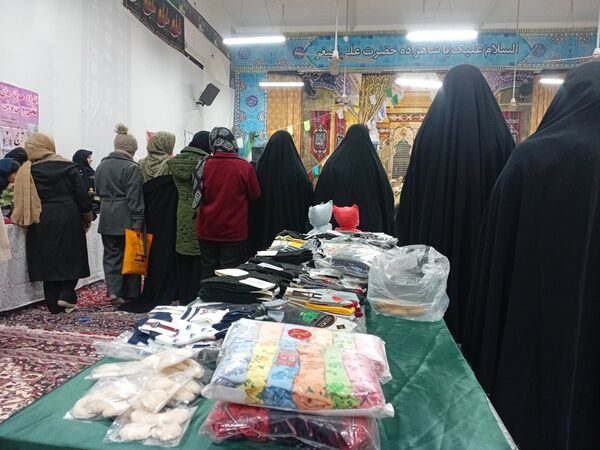 بازارچه محصولات خانگی در شهرستان خلیل آباد 