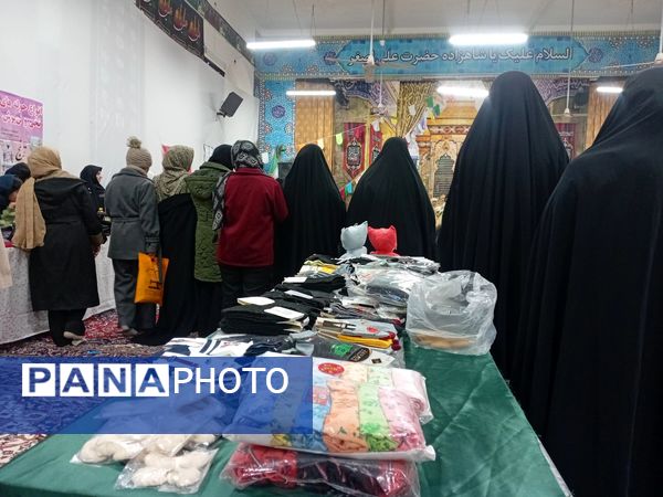 بازارچه محصولات خانگی در شهرستان خلیل آباد 