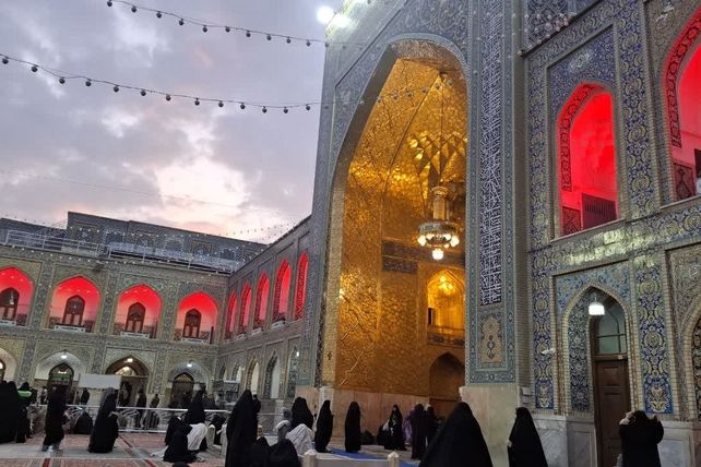 حرم سلطان طوس سیاه‌پوش شد