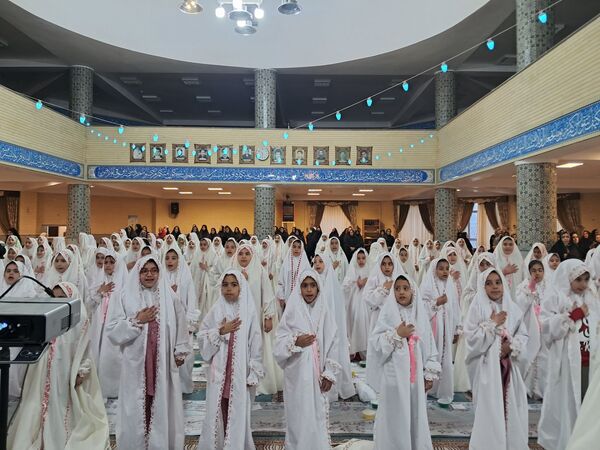 جشن بزرگ دختران روزه اولی‌ در ورزقان