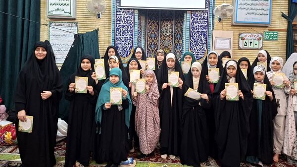 اعتکاف دانش آموزی در مسجد جوادالائمه (ع)؛سفری به قلب عبادت