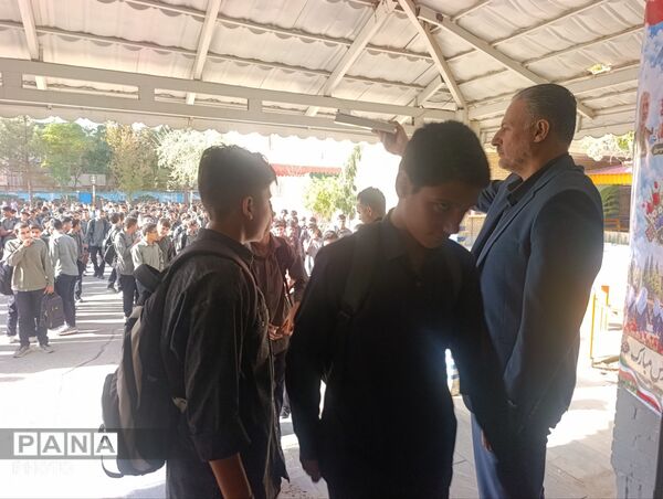 آغاز سال تحصیلی در دبیرستان متوسطه دوم آقا محمد رأفتی