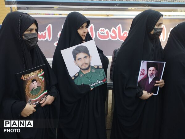 بیعت با سومین رهبر انقلاب اسلامی حضرت آیت الله  سید مجتبی حسینی خامنه ای (حفظه الله ) 