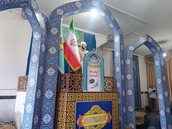 نماز جمعه در خلیل آباد