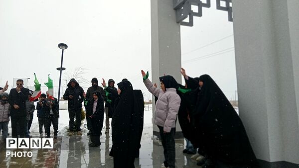 سرما جا ماند، وقتی ایمان جوشید