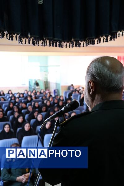 مراسم یادبود شهدای جنگ ۱۲ روزه منطقه ایلخچی 