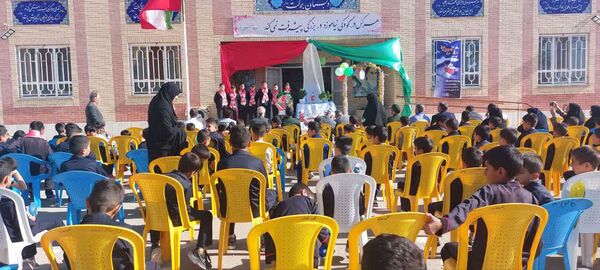 جشن عاطفه‌ها و مهربانی ؛ پاییز مدرسه ما بهاری شد