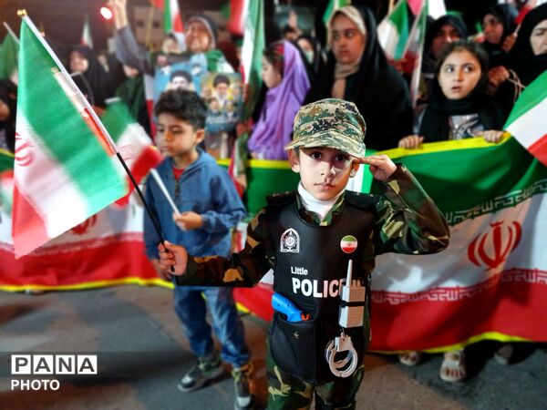 خیزش فاخر فرهنگیان و دانش آموزان کردکوی
