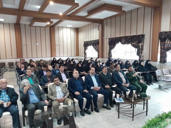 اولین نشست هم‌اندیشی مدیران مدارس مقطع متوسطه اول شهرستان تربت حیدریه 