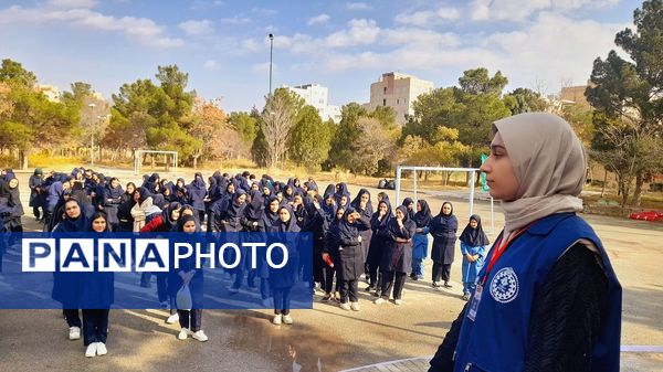 برگزاری دومین روز از اردوی تمشک در اردوگاه فاطمه الزهرا ماهدشت