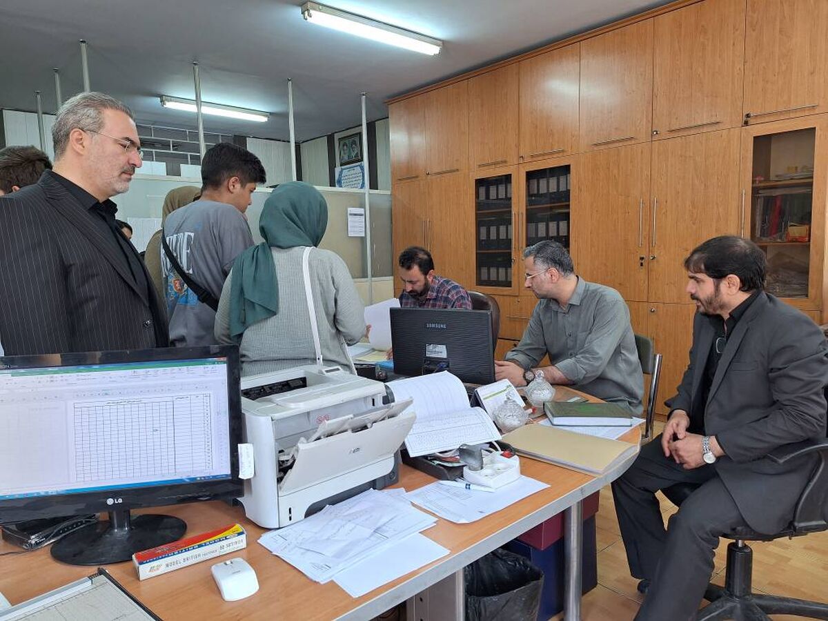 آغاز ثبت نام دبیرستان نمونه دولتی هفده شهریور