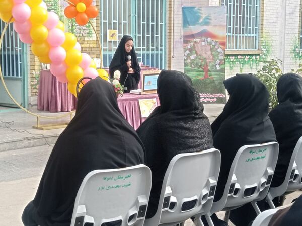  افتتاحیه کتابخانه مدرسه شهید محمدی پور خلیل آباد 