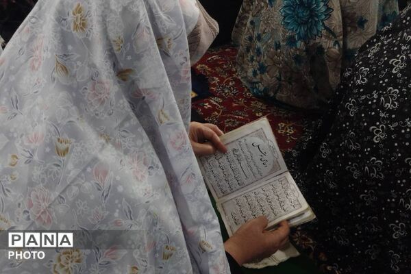 دانش‌آموزان بهارستان؛ جلوه‌گر پیوند مدرسه با معنویت در نماز جمعه