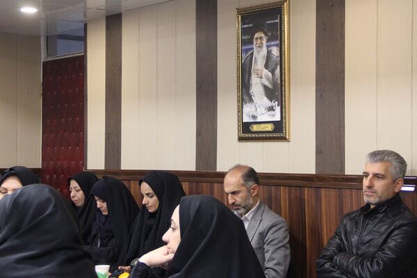 برگزاری جلسه مباحث تخصصی حوزه ریاست و معاونت پشتیبانی با مدیران مدارس ابتدایی ناحیه یک شهرری