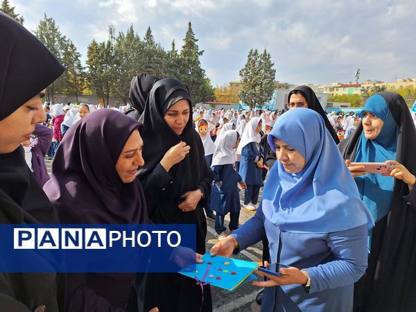 افتتاح کافه کتاب در دبستان کوثر۲ ملارد