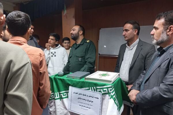 همایش پرسش و پاسخ اعتقادی دانش‌آموزی در دبیرستان سما رودهن