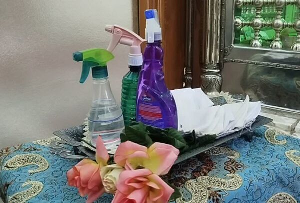 آیین غبارروبی ضریح مطهر امامزاده حمزه بن موسی کاظم (ع)
